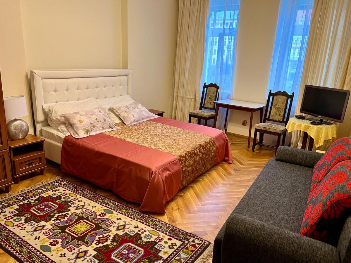 Stara Louka Apartments Karlovy Vary Luaran gambar